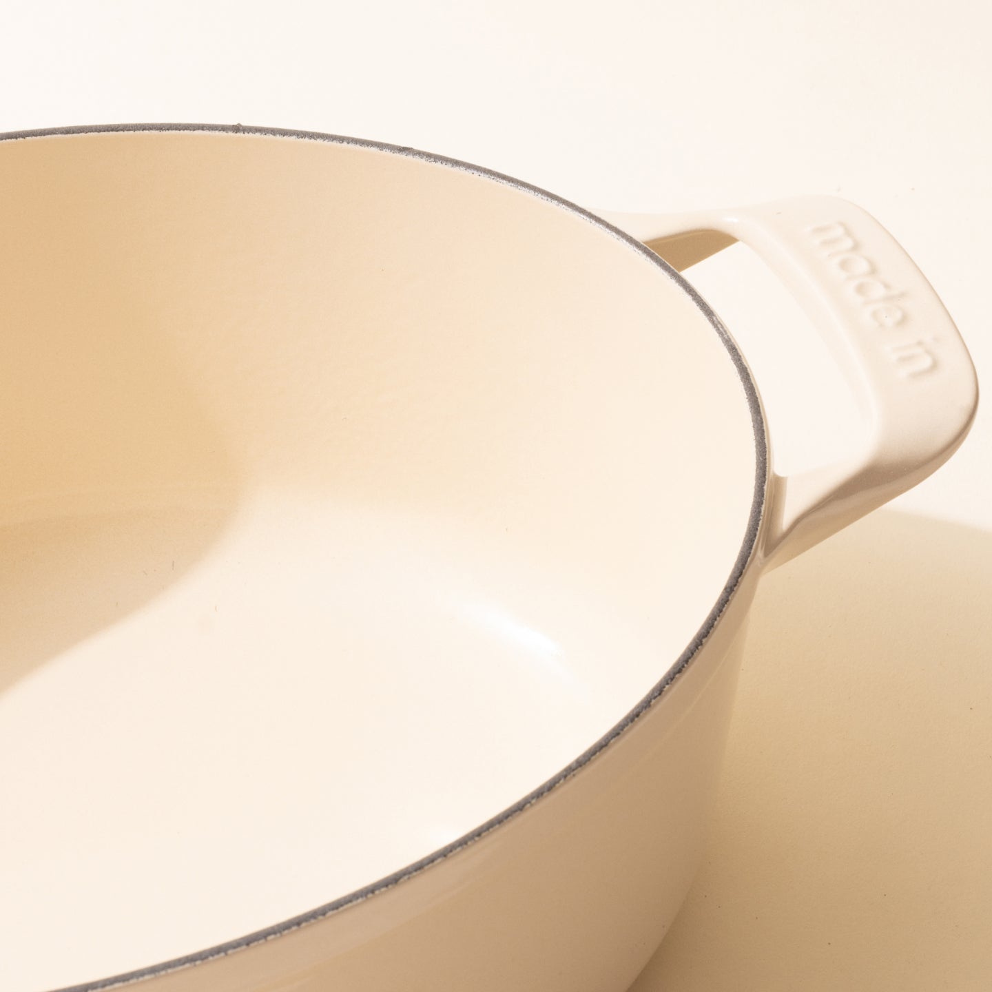 Enamelled Cast Iron Oval Dutch Oven